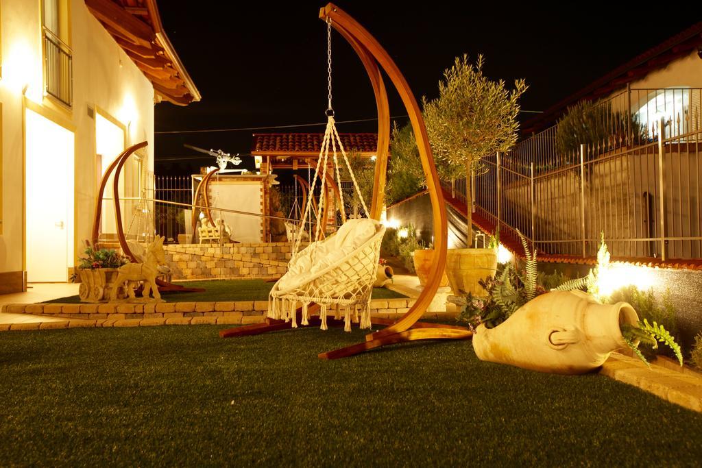 Wellness Suite Na' Canuna' Roddi Exterior foto